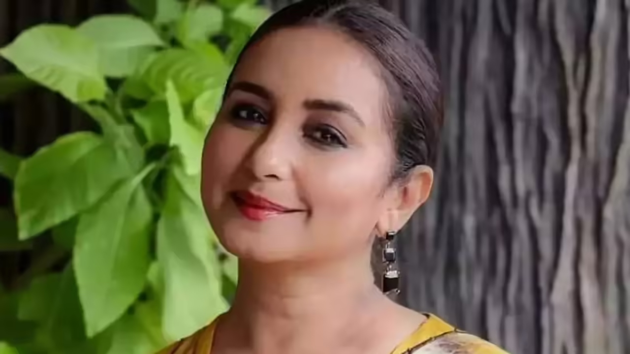 Divya Dutta Signed 20 Films—Then Returned the Money on Aditya Chopra’s Advice